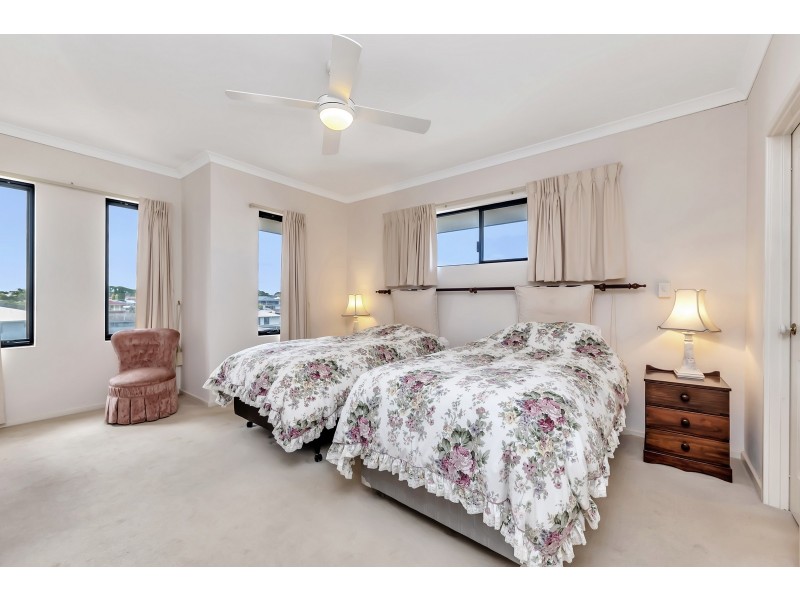 34 Shayne Street, Halls Head WA 6210