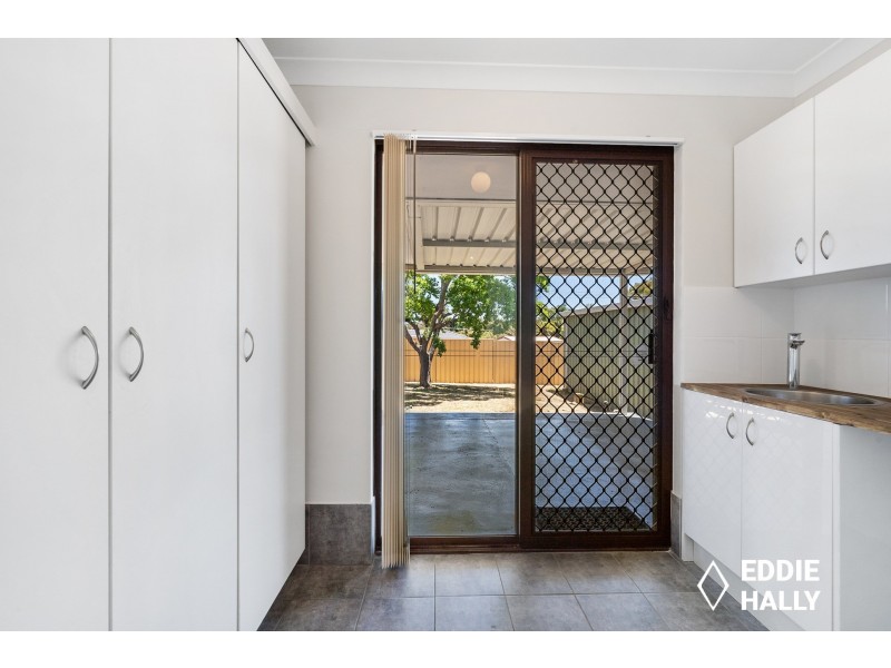 18 Tern Loop, Yangebup WA 6164