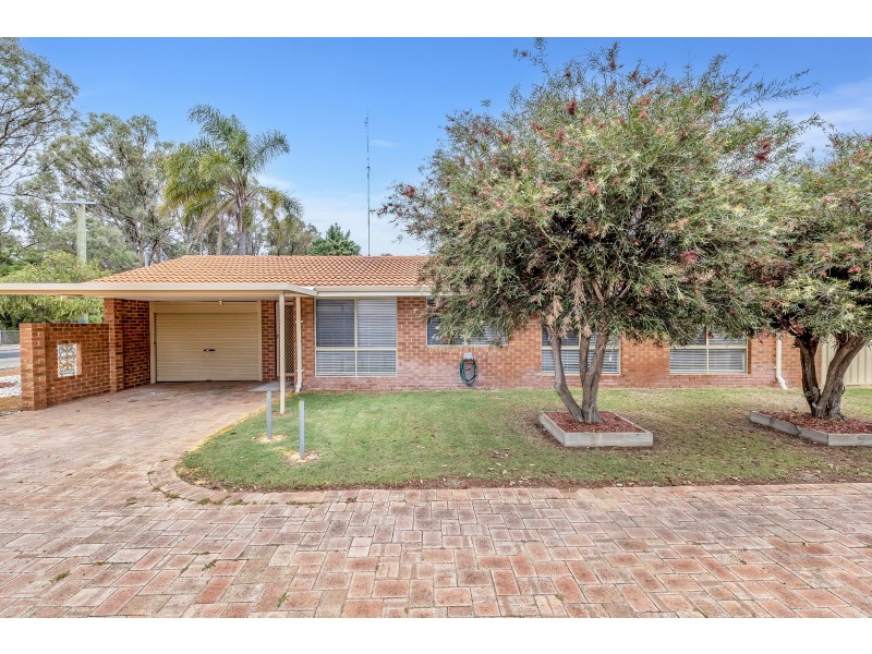 1/4 Owen Street, Mandurah WA 6210