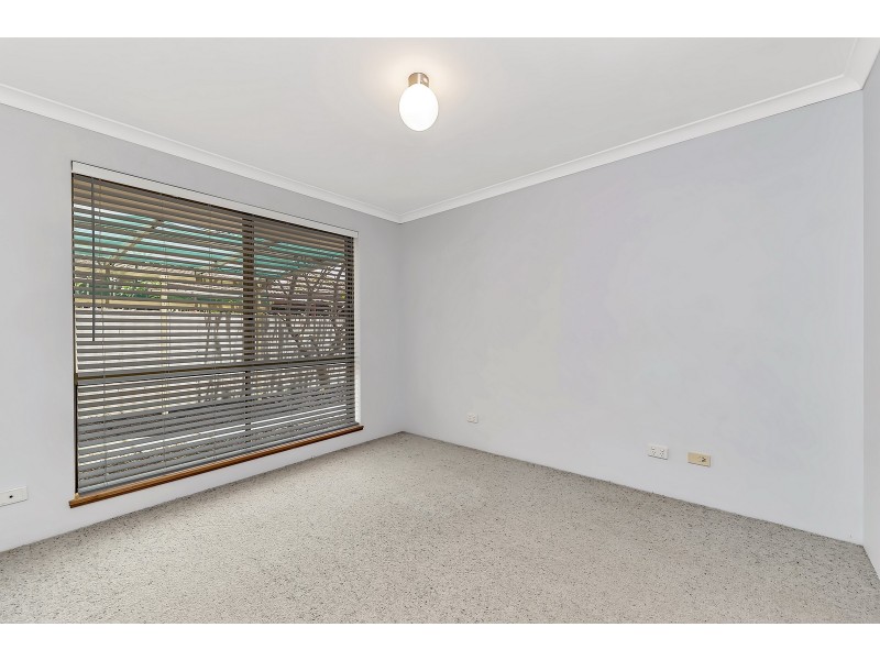 1/4 Owen Street, Mandurah WA 6210