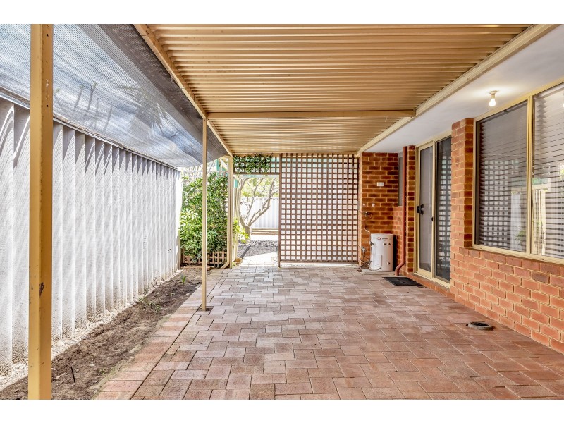 1/4 Owen Street, Mandurah WA 6210