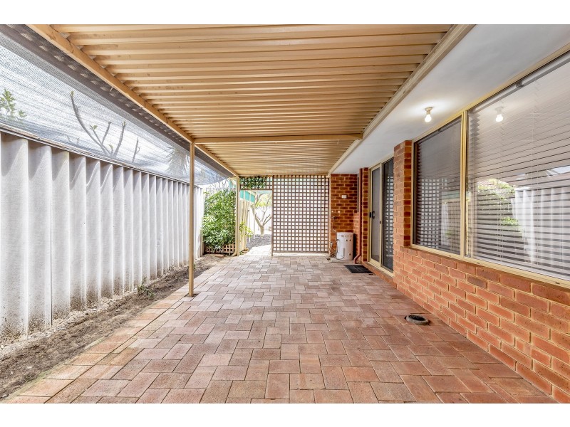 1/4 Owen Street, Mandurah WA 6210