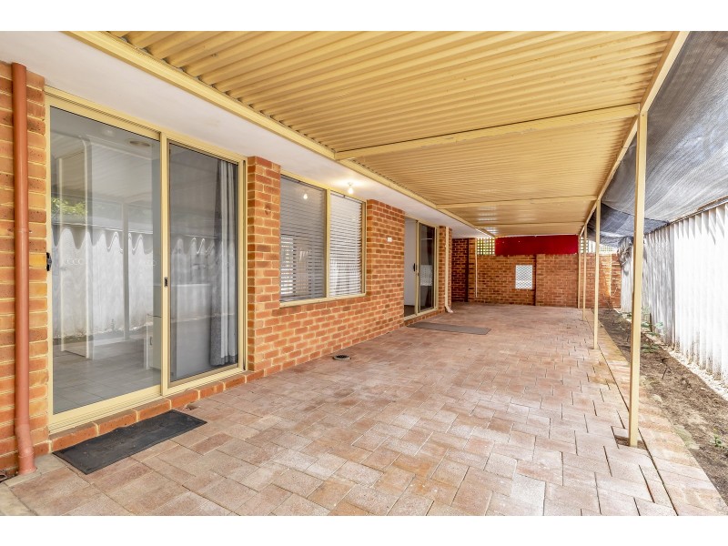 1/4 Owen Street, Mandurah WA 6210