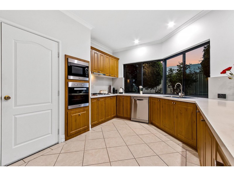 34 Constellation Drive, Ocean Reef WA 6027