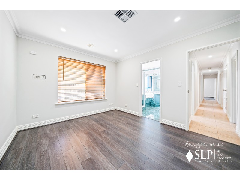 15 Fantail Crescent, Ellenbrook WA 6069