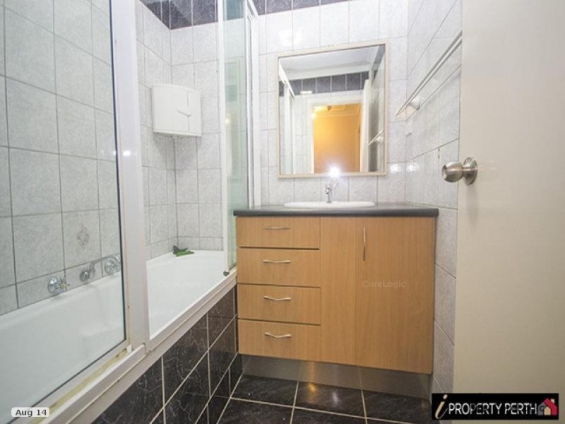 23 Tendring Way, Girrawheen WA 6064