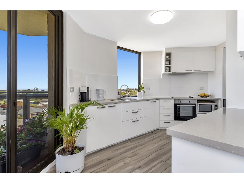 22/6A Valley Road, Halls Head WA 6210