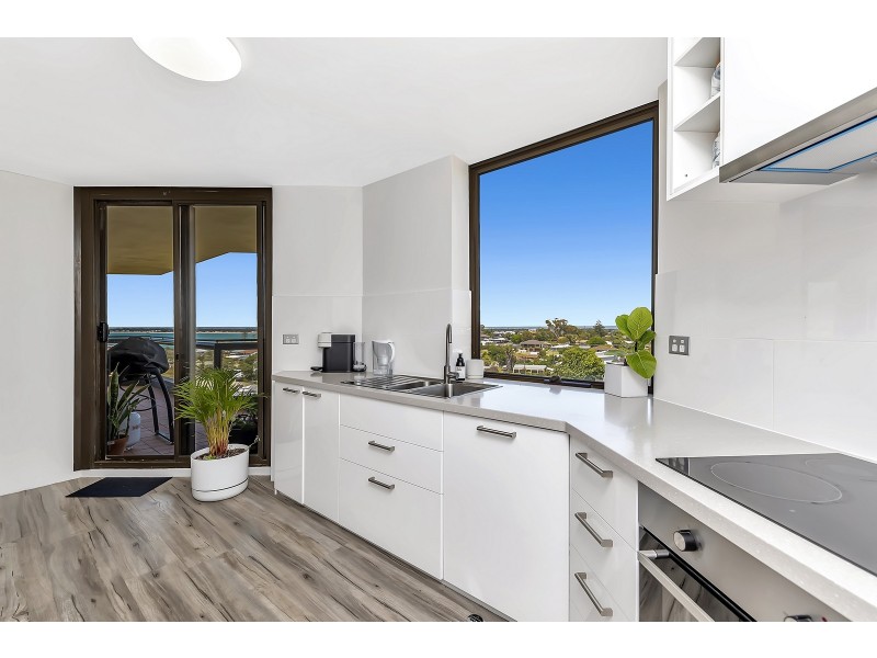 22/6A Valley Road, Halls Head WA 6210