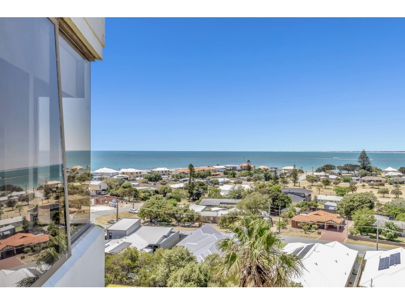 22/6A Valley Road, Halls Head WA 6210