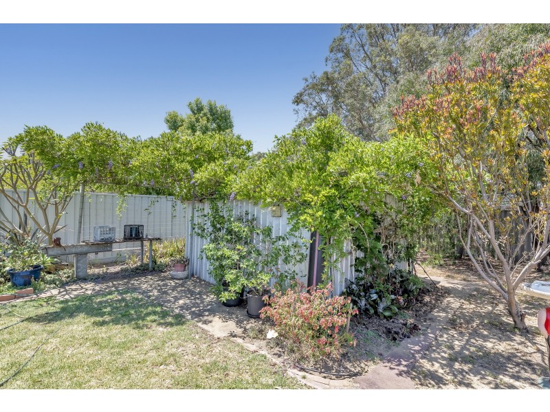 6 Goomarl Street, Dudley Park WA 6210
