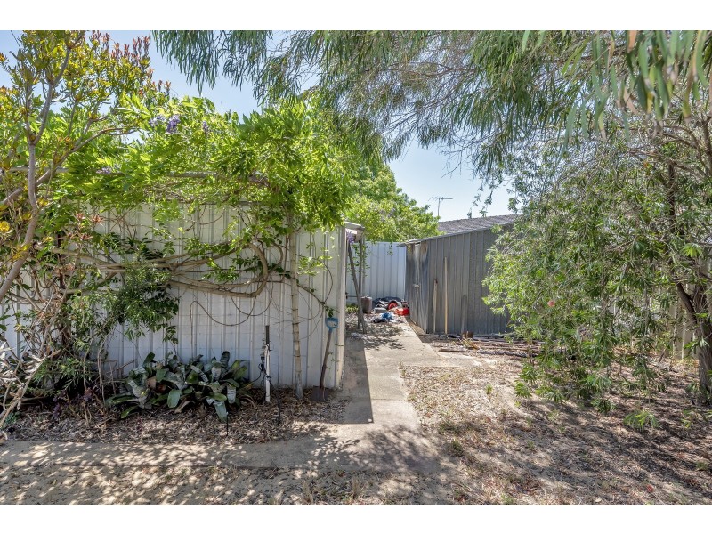 6 Goomarl Street, Dudley Park WA 6210