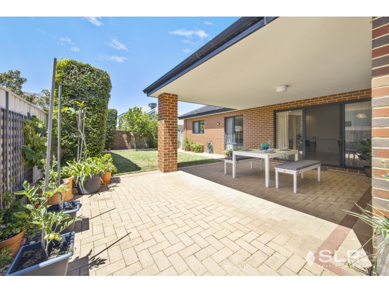 8 Heliconia Turn, Stirling WA 6021