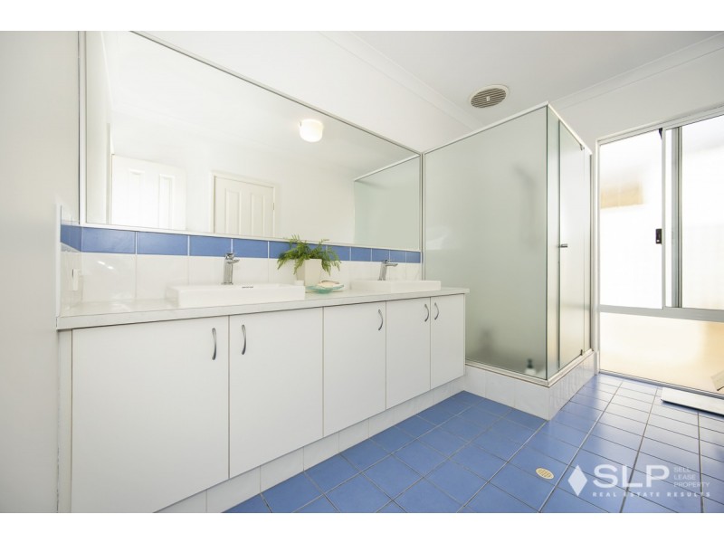 8 Heliconia Turn, Stirling WA 6021