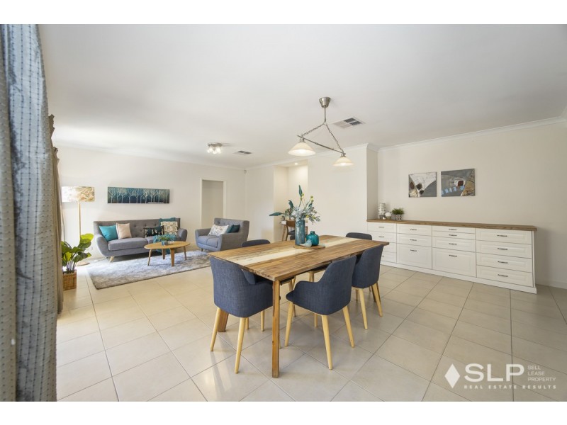 8 Heliconia Turn, Stirling WA 6021