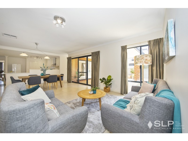 8 Heliconia Turn, Stirling WA 6021