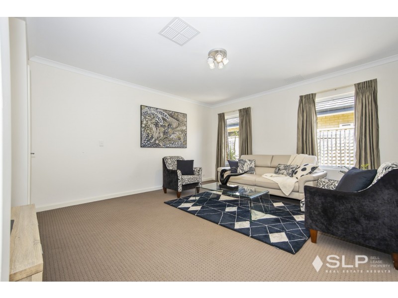 8 Heliconia Turn, Stirling WA 6021