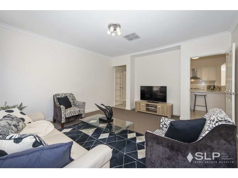 8 Heliconia Turn, Stirling WA 6021