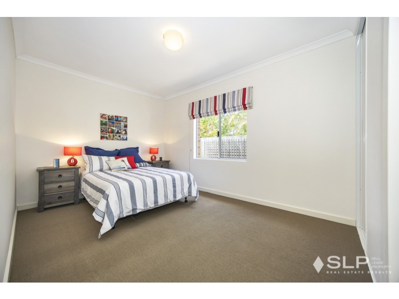 8 Heliconia Turn, Stirling WA 6021