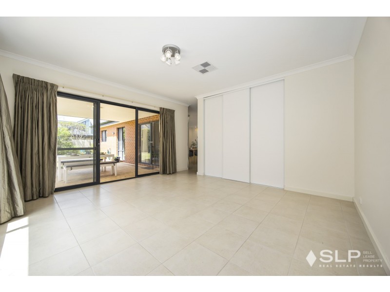 8 Heliconia Turn, Stirling WA 6021