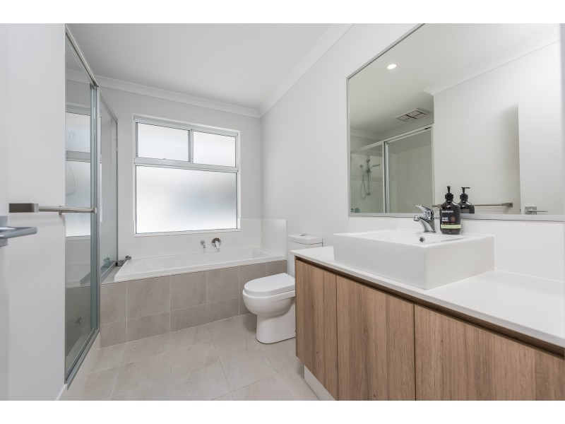 4B Methuen Way, Duncraig WA 6023