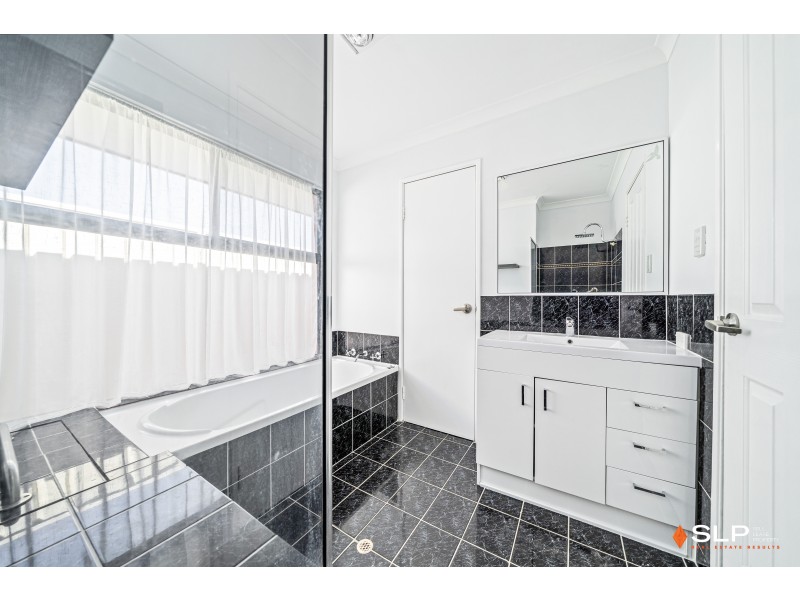 71 Viridian Drive, Banksia Grove WA 6031