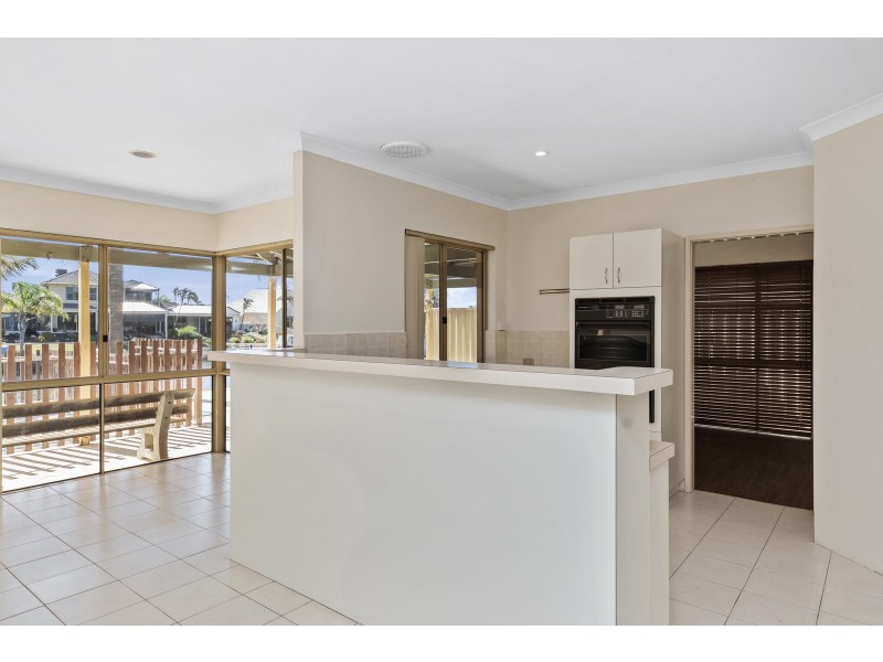 9 Robertson Grove, South Yunderup WA 6208