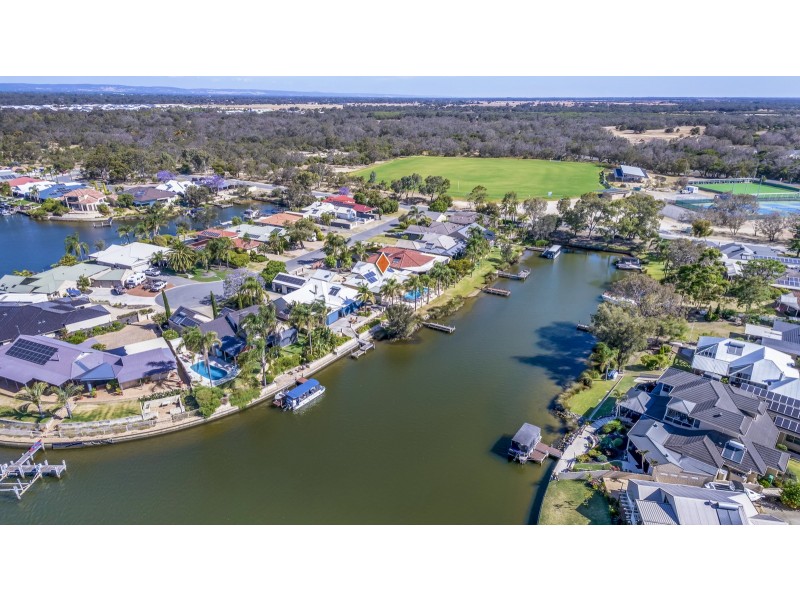 9 Robertson Grove, South Yunderup WA 6208