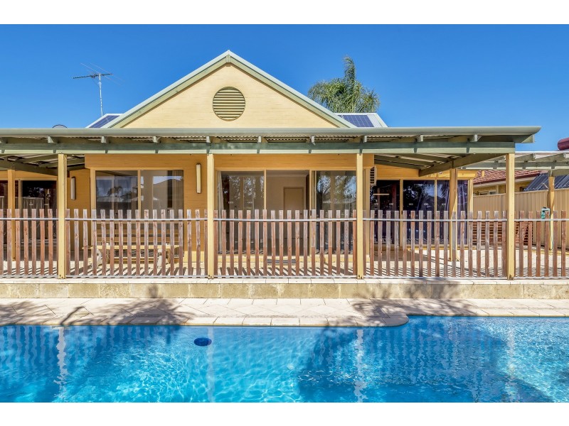 9 Robertson Grove, South Yunderup WA 6208