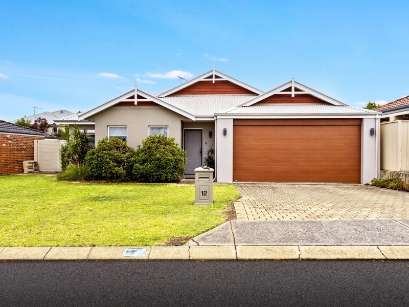 12 McKenzie Corner, Bertram WA 6167