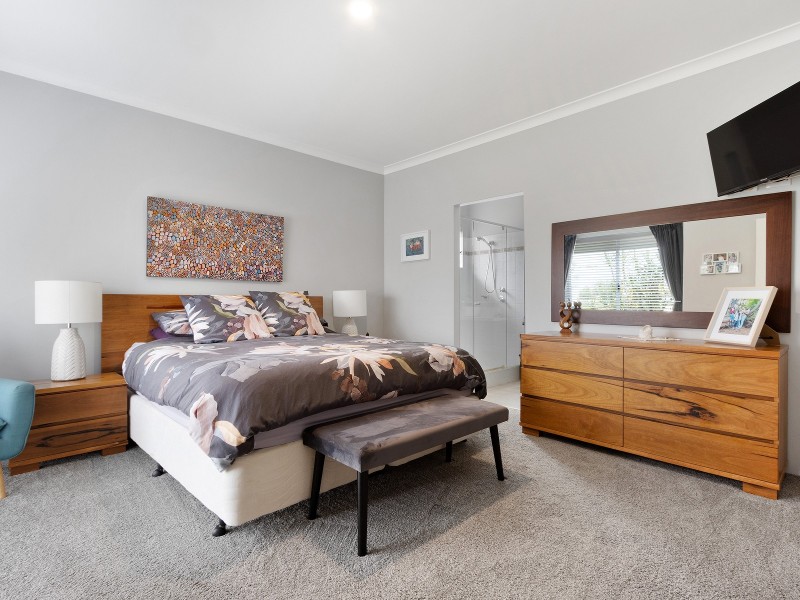 12 McKenzie Corner, Bertram WA 6167
