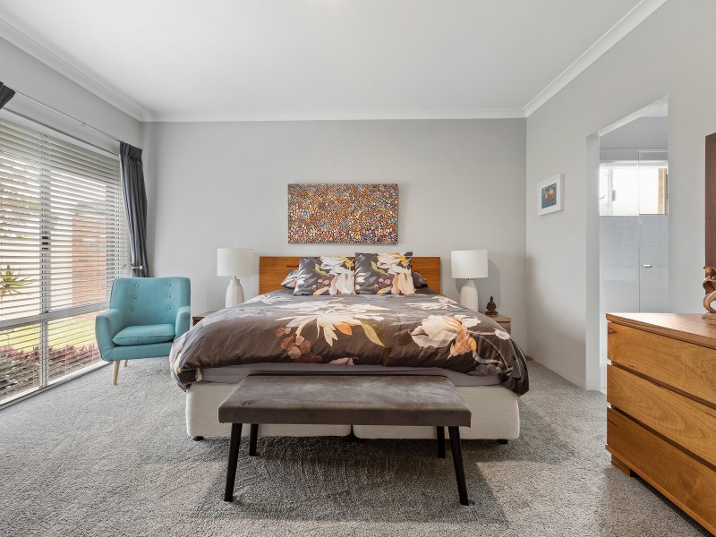 12 McKenzie Corner, Bertram WA 6167