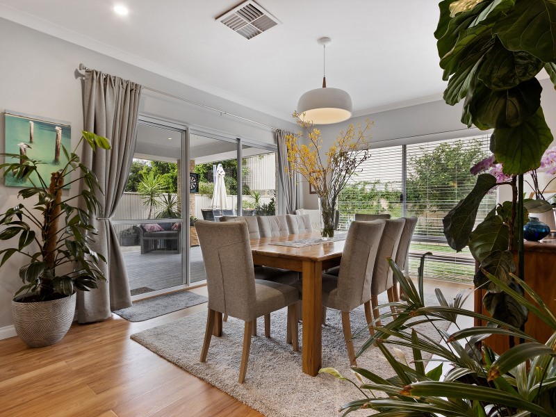 12 McKenzie Corner, Bertram WA 6167