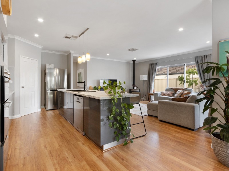 12 McKenzie Corner, Bertram WA 6167