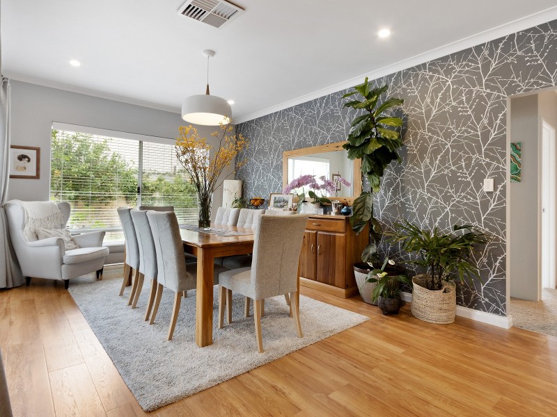 12 McKenzie Corner, Bertram WA 6167