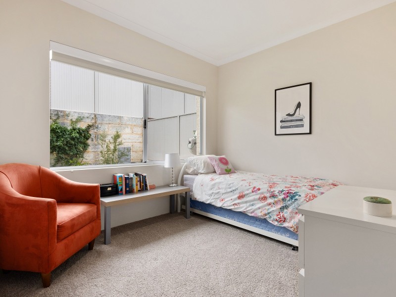 12 McKenzie Corner, Bertram WA 6167