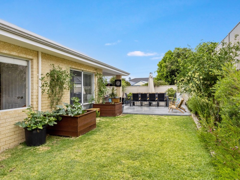 12 McKenzie Corner, Bertram WA 6167