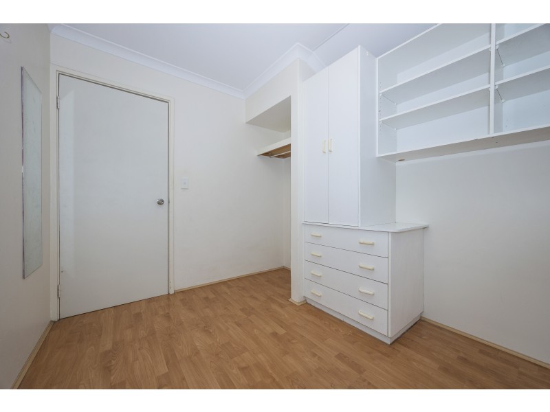 16 Wenstead Place, Stratton WA 6056