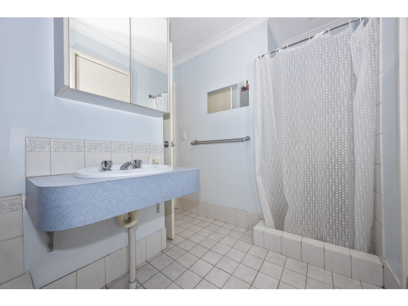 16 Wenstead Place, Stratton WA 6056