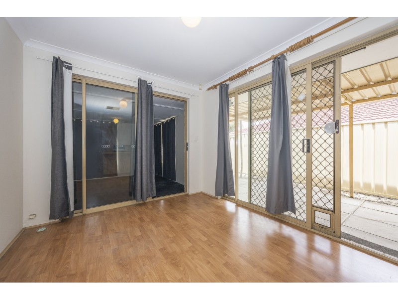 16 Wenstead Place, Stratton WA 6056