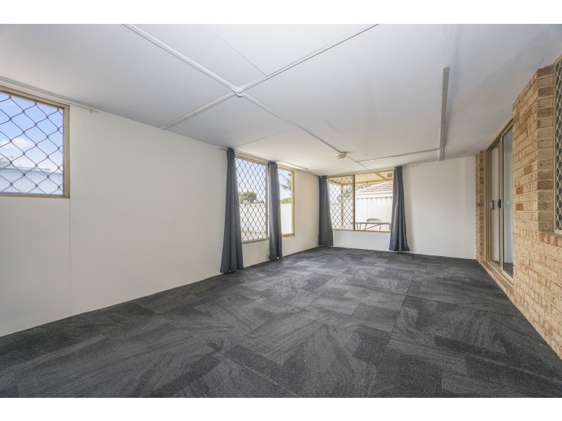 16 Wenstead Place, Stratton WA 6056