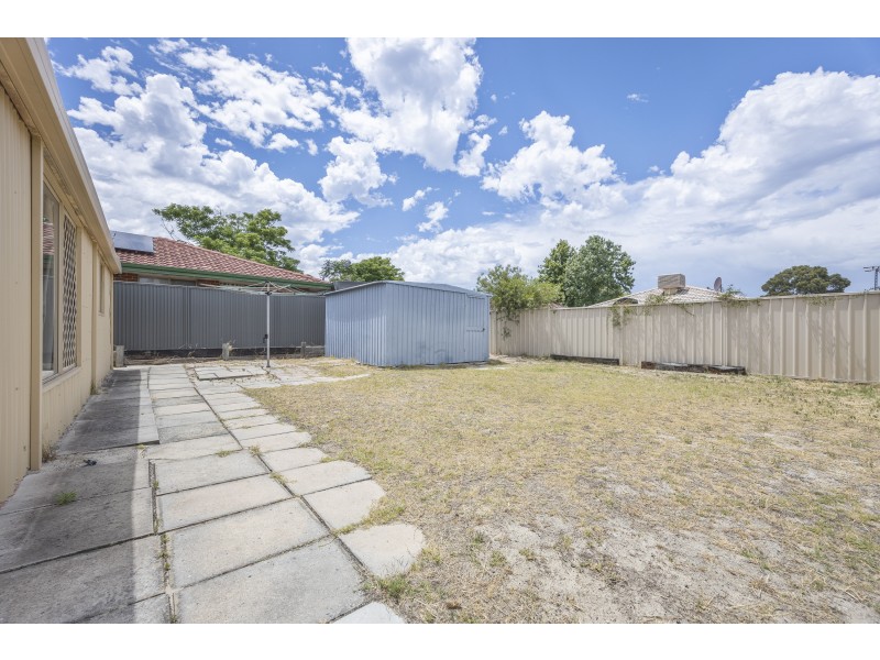 16 Wenstead Place, Stratton WA 6056