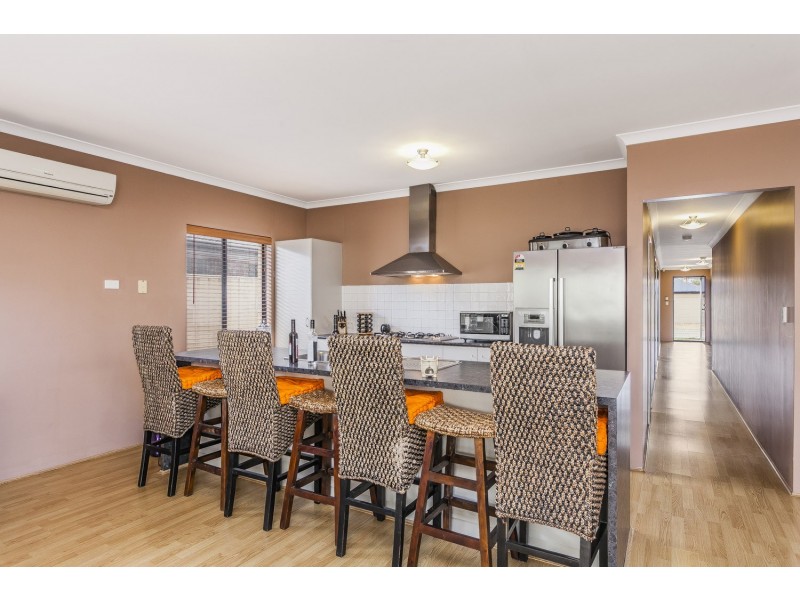 9 Dewsbury Drive, Bertram WA 6167