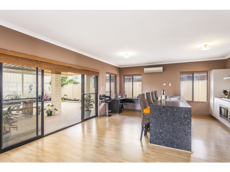 9 Dewsbury Drive, Bertram WA 6167