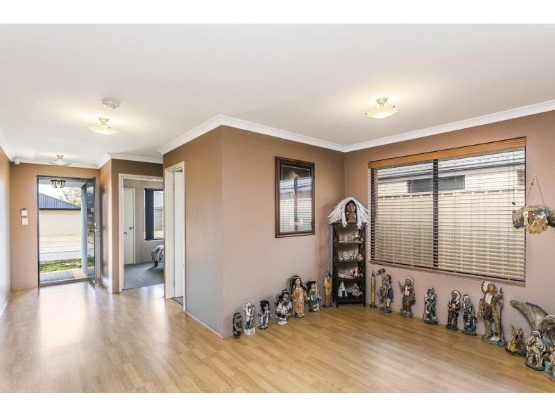 9 Dewsbury Drive, Bertram WA 6167