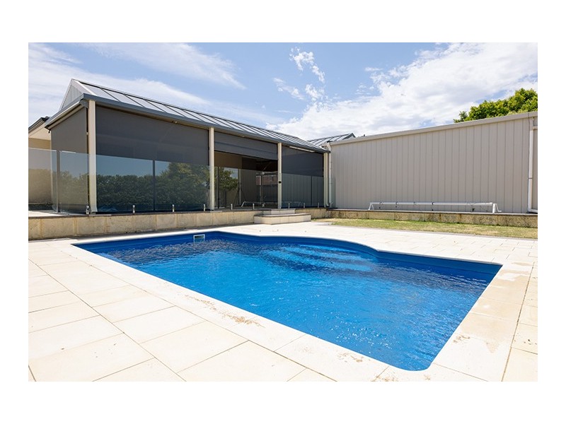 8 Grevillea Way, Heathridge WA 6027