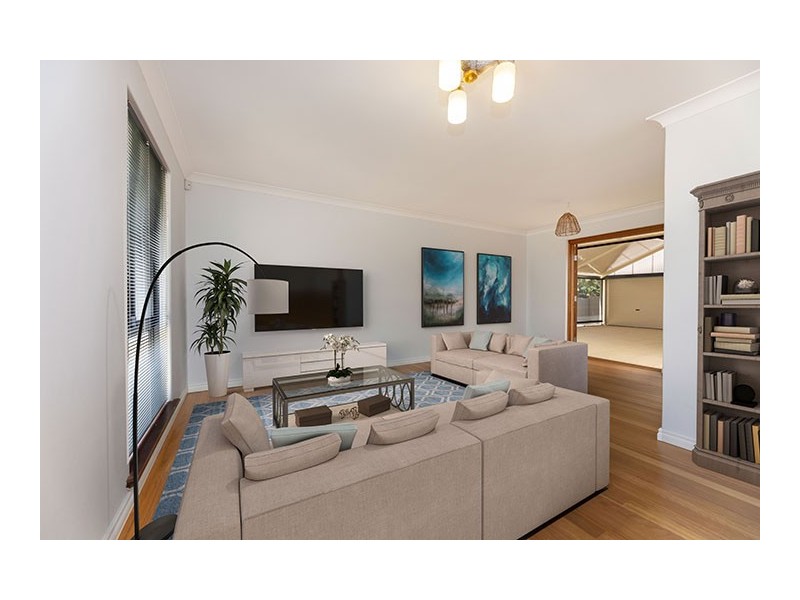 8 Grevillea Way, Heathridge WA 6027