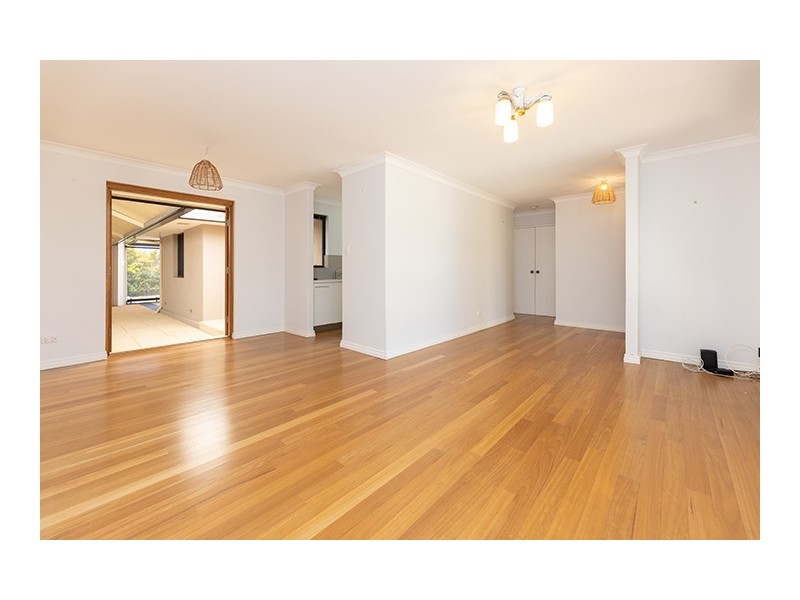 8 Grevillea Way, Heathridge WA 6027