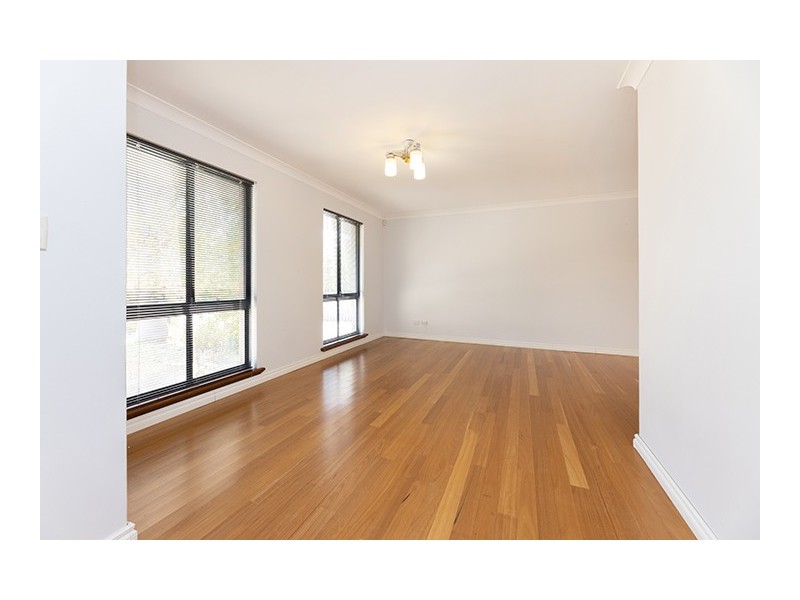 8 Grevillea Way, Heathridge WA 6027