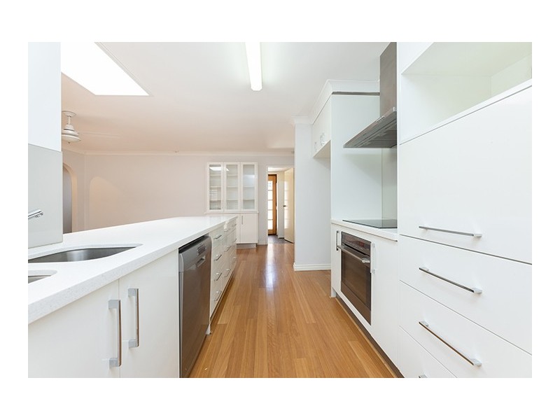 8 Grevillea Way, Heathridge WA 6027