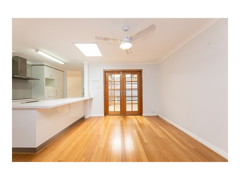 8 Grevillea Way, Heathridge WA 6027